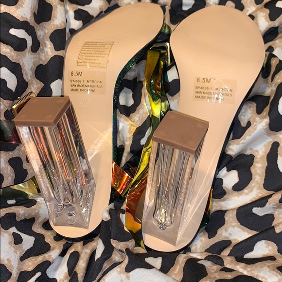 The Glass Slipper - Picture 3 of 3